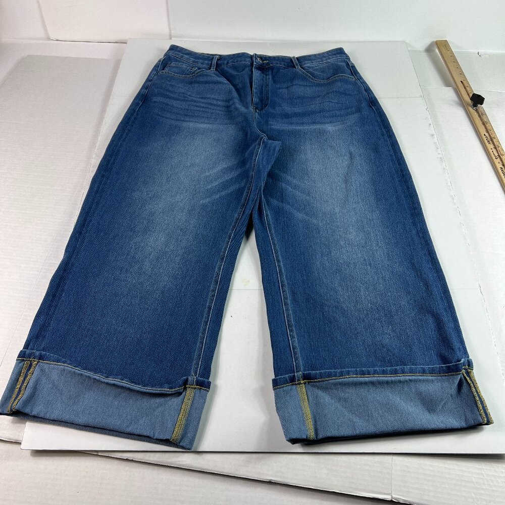 Halara Jeans Women's 36x23* High Rise Rolled Hem Wide Leg Crop Blue Denim No Tag